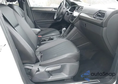 2022 Volkswagen Tiguan 2.0T Se R-Line Black из США, поврежденный, VIN 3VVCB7AX5NM099626